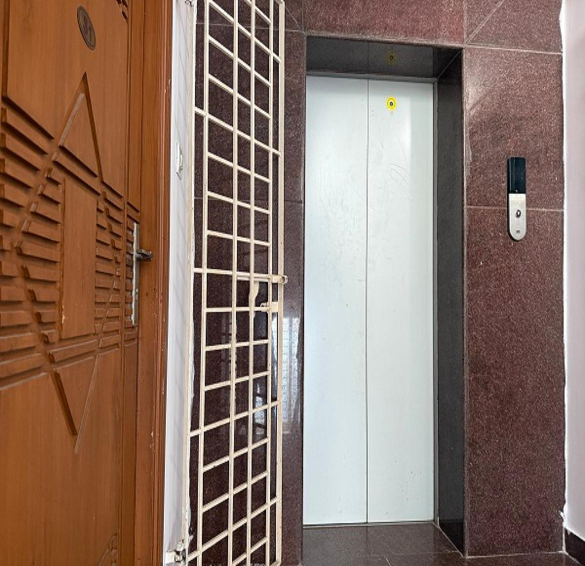 Hotel Aishwaryam Service Velachery
